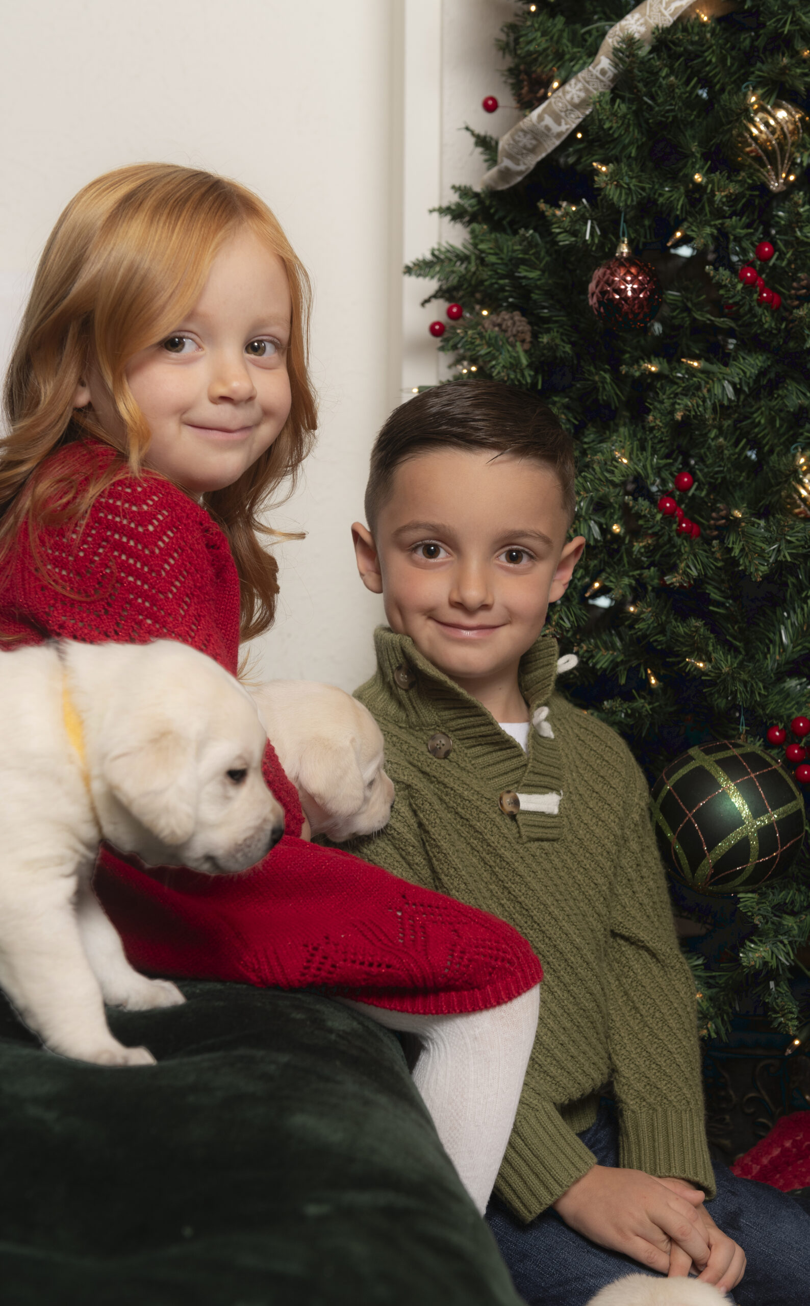 Xavier and Lucia with puppy