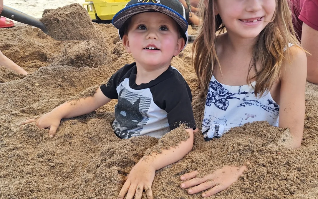 (Extra)ordinary Outdoor Play